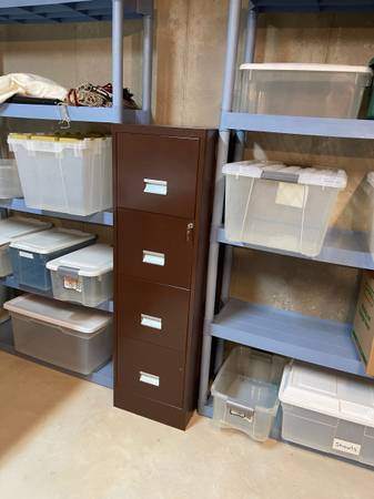 4 drawer file cabinet with key 1