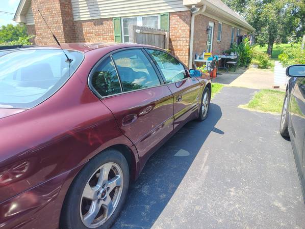 2002 Pontiac Bonneville SLE - $1.800 (Lebanon, TN)63470756516225122