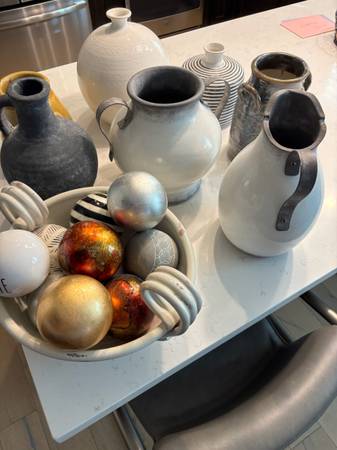 Decorative ceramic bottles, jars and bowls. 1