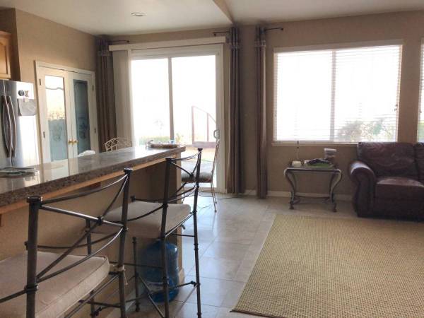 $700 Nice Room with PRIVATE Bath. (pittsburg / antioch)63824660542209123