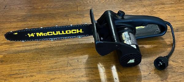 McCulloch 14" electric chainsaw - like new! 1