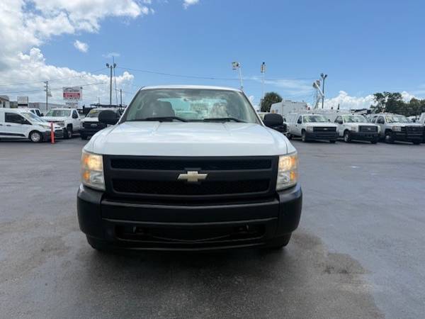 2010 CHEVY SILVERADO 1500 CABINA EXTENDIDA, CARGA LARGA, 4X4, 5.3L, 8 CILINDROS, UN SOLO DUEÑO - $12,900 (4888 34TH ST N, ST PETERSBURG, FL)63443222527235121