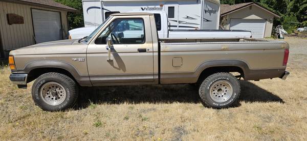 Ford Ranger 4x4 de 1990 - $5500 (Olympia)63617194580353120