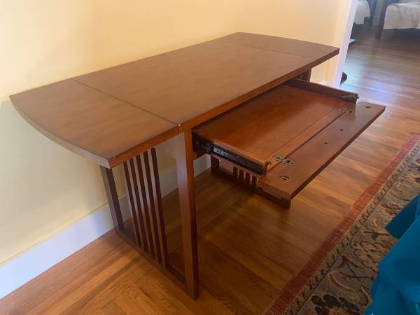 Wooden desk with built-in keyboard tray 1