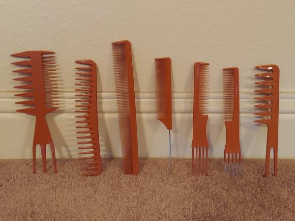 Unique, Styling Comb Set:  7 Combs 1