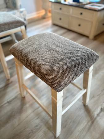 Bar stool 1