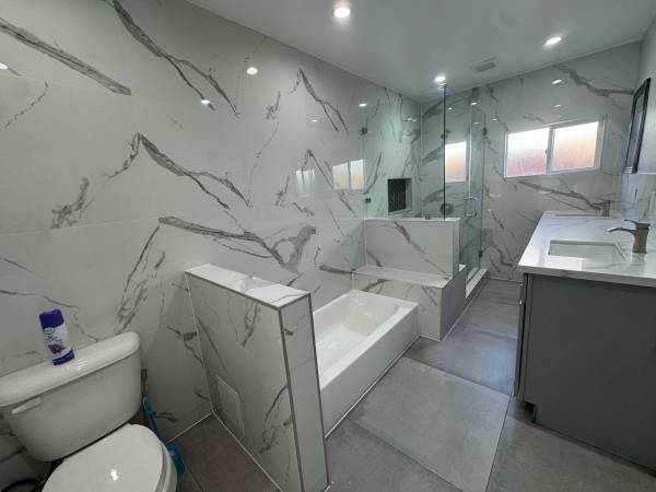 SHARED ROOM WITH KITCHEN PRIVILEDGES 1