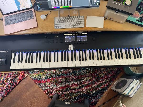 Native Instruments Komplete Kontrol S88 MK2 - MIDI Controller 1
