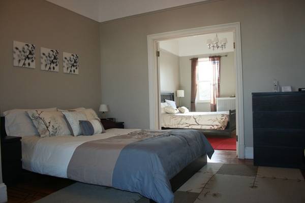 $2,000 / 2br - 950ft2 - one full floor apartment (Brooklyn NY)63874851045633120