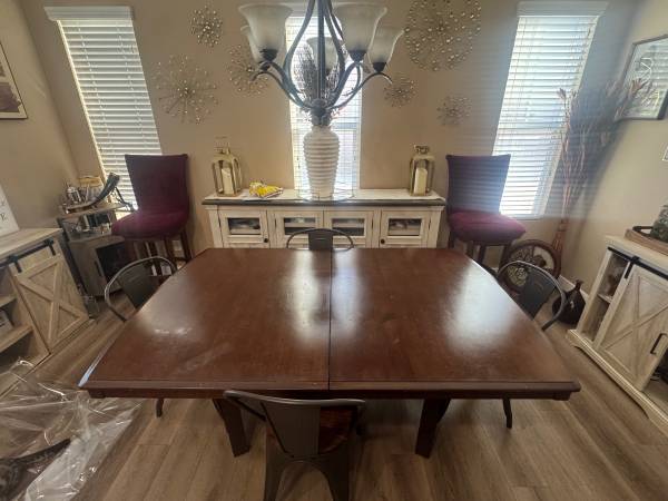 Free Table and chairs. 1