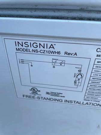 Freezer  10 cu like new 1