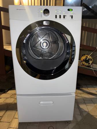 Frigidaire Dryer White Electric 1