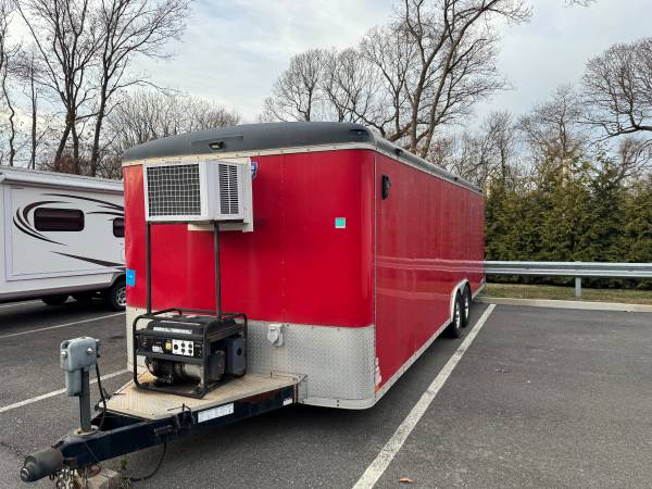 24ft Enclosed Trailer 1