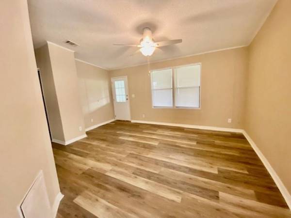 $102,900 / 2br - 2bd 2ba63846409475713123