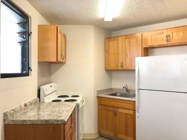 $1,550 / 1br - 480ft2 - Lower moving costs w/$1000 deposit on approved credit (McCully & Mōʻiliʻili)63686710404609121