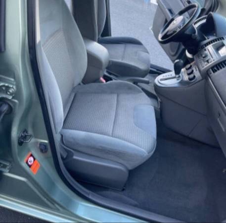 2009 nissan sentra low miles !!! - $2,80063624936352131124