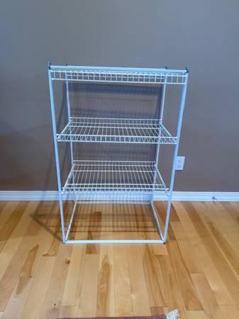 Wire racks (3) 1