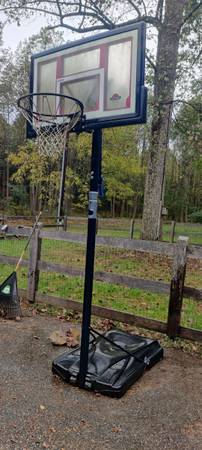 Lifetime 52" Elite Adjustable Portable Basketball Hoop 1
