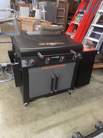 Bbq grill gas Prooane flat top Blackstone 1
