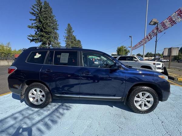 2013 Toyota Highlander AWD All Wheel Drive LE PLUS LEATHER SUNROOF  SU - $17,465 (Golden City Auto Sales LLC)63623493722369123