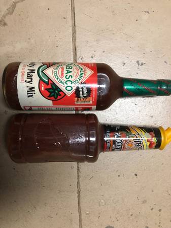 3 mezclas Bloody Mary sin alcohol más 5 adicionales - $19 (Cincinnati)63469922782595121