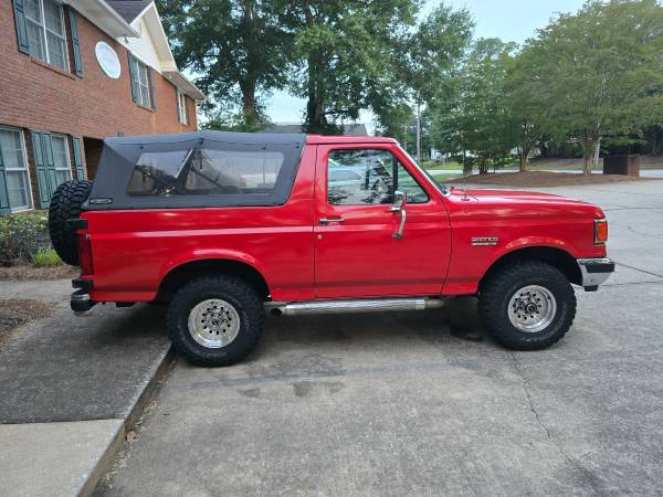1990 Ford Bronco Eddie Bauer - $10,000 (Vestavia)63622020999297124
