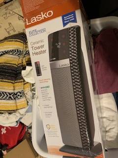 LASKO PORTABLE HEATER 1