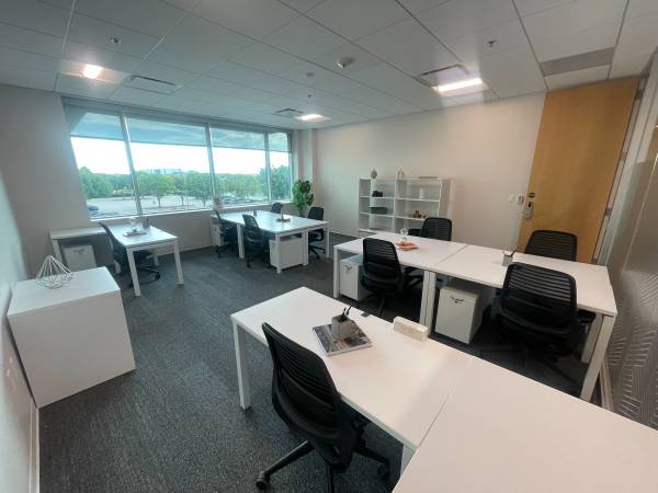 🌟Spacious. Secure. Scalable. Your Next Team Office Is Here🔑 1