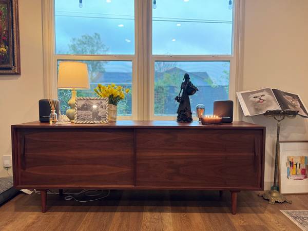 Walnut Veneer Credenza 1