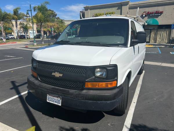2010 Chevrolet Express 3500 Cargo Van 3D V8, Flex Fuel, 4.8 Liter Auto 1