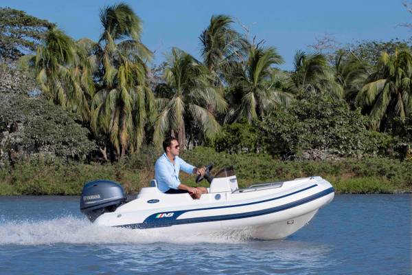 AB INFLATABLE NAUTILUS 11 DLX 1