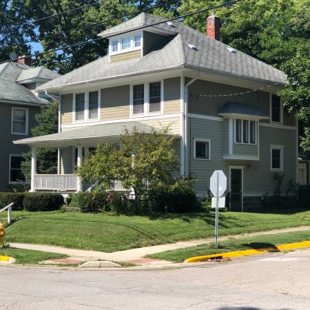 $575 / 4br - 2400ft2 - Loft Room one Block to Engineering Mall (New Chauncey)63902944293890123