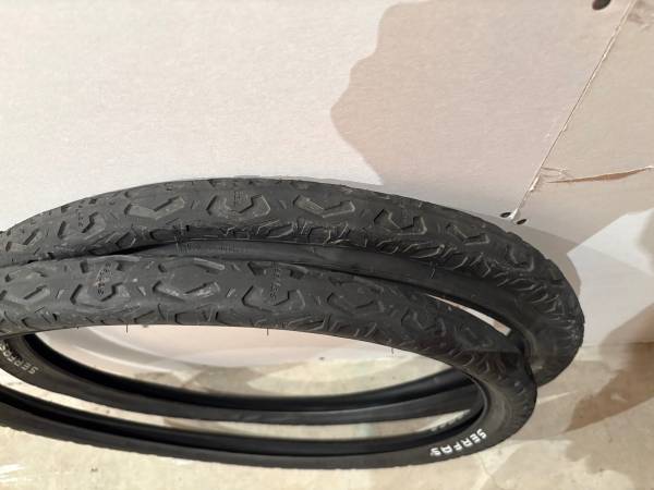 Serfas drifter 26” tires - $60 (Bellingham)63435811771523121
