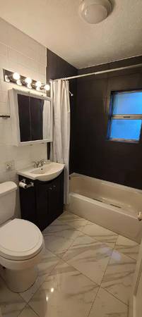 $1650.00 / 2br - 1000ft2 - West Temple63969053928323123