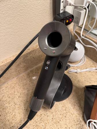 Dyson Supersonic Hair Dryer 1