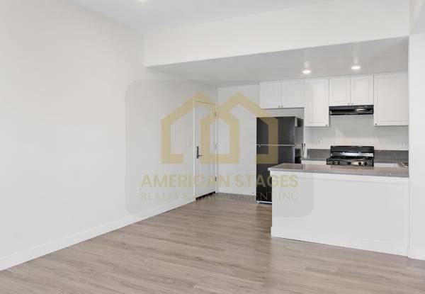 $2,345 / 1br - 800ft2 - Gateway Apartments - Opposite from Tesla Supercharger Station (Gateway Apartments)63663854271745121
