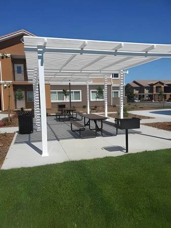 3 BD, Laundry Facilities, Dishwasher 1