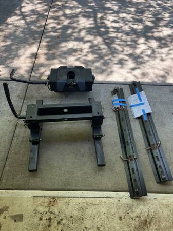 Valley Power Pull 16K Double Pivot Fifth Wheel Hitch (70540) 1