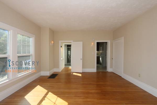 $2,000 / 450ft2 - Estudio excepcional de bungalow en Upper Grand (oakland lake merritt / grand)63785452506753122