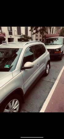 🚗 En venta: Volkswagen Tiguan SE 4Motion Turbo 2011 💵 Precio: $1,500 tal cual está - $1,500 (Nueva York)63614306542337121