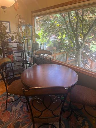 dining room table and 4 chairs 1