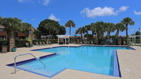 $1,850 / 2br - 2 Bedroom, Near Downtown WPB, Easy on Credit (West Palm Beach)64049278271745123
