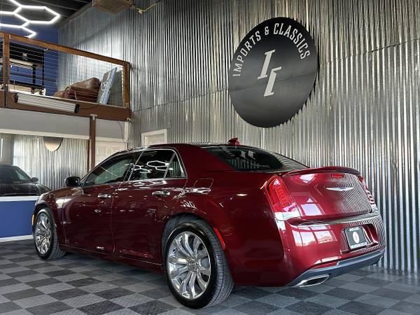 2019 Chrysler 300 Limited - $19,950 (Imports and Classics)63654707311491122