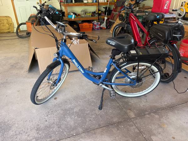E bike small town cruiser 1