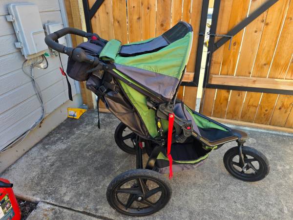 2 Bob Strollers 1