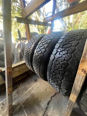 Firestone 255/75/17 set! 1
