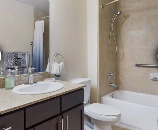 $2,650 / 2br - 2/2 - 1 MONTH FREE- WALK TO SHOPS- WASHER/DRYER IN UNIT- RESORT STYLE (JUPITER)63825139145857122