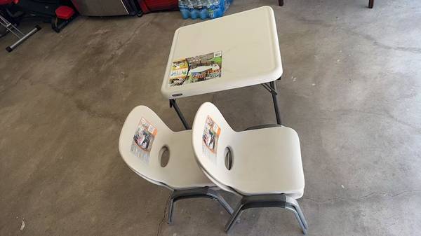 Lifetime Childrens Table and Chairs Brand New 33% Off 1