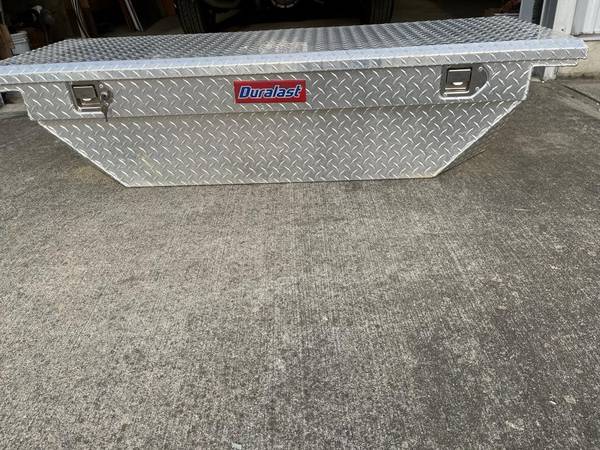 Truck bed toolbox 1