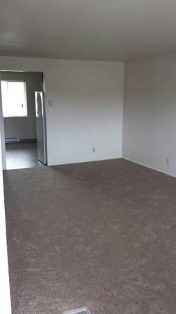 $1,395 / 2br - 850ft2 - Benton Village - 2 Bedroom Available! Close to Shopping & 9th Street! (Corvallis)63624859989249122